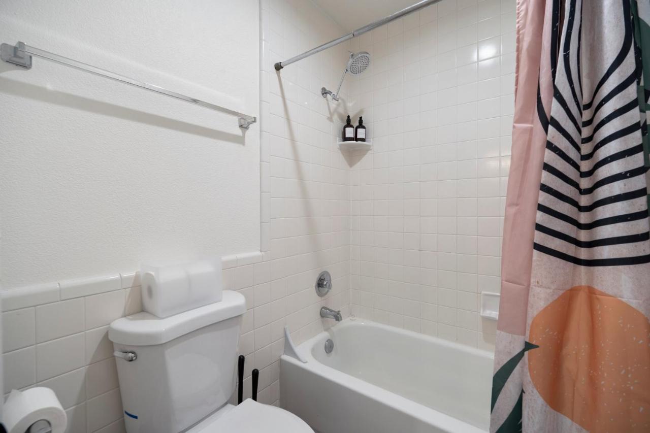 Large Pool With Diving Board, Remodeled 3Bdrm, Near State Farm Stdm And More! Peoria Kültér fotó